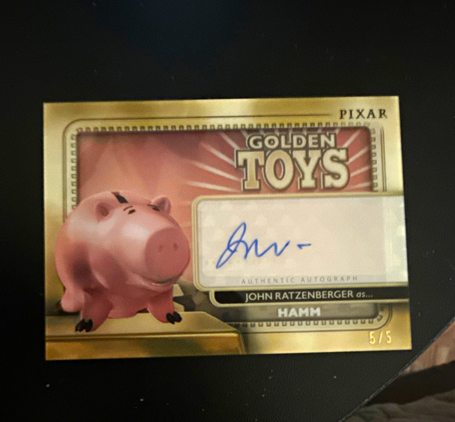 Topps 2025 30 Years Toy Story Golden Toys GT-JR Hamm Auto John Ratzenberger 5/5 Topps 2025 30 Years Toy Story Golden Toys GT-JR Hamm Auto John Ratzenberger 5/5