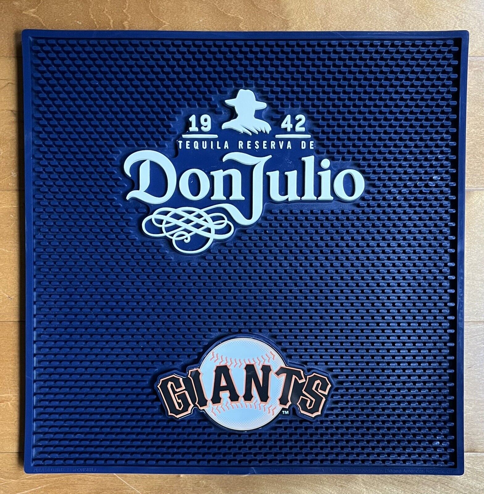 DON JULIO TEQUILA/SF GIANTS Rubber Service Wait Station Square Spill Bar Mat NEW