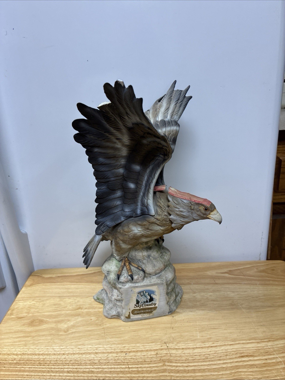 1973 Large Mountain Eagle Decanter by Ski Country-EMPTY 1973 Large Mountain Eagle Decanter by Ski Country-EMPTY