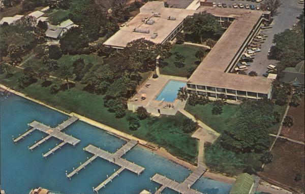 Fort Walton Beach,FL Miramar East Motor Hotel Okaloosa County Florida Postcard