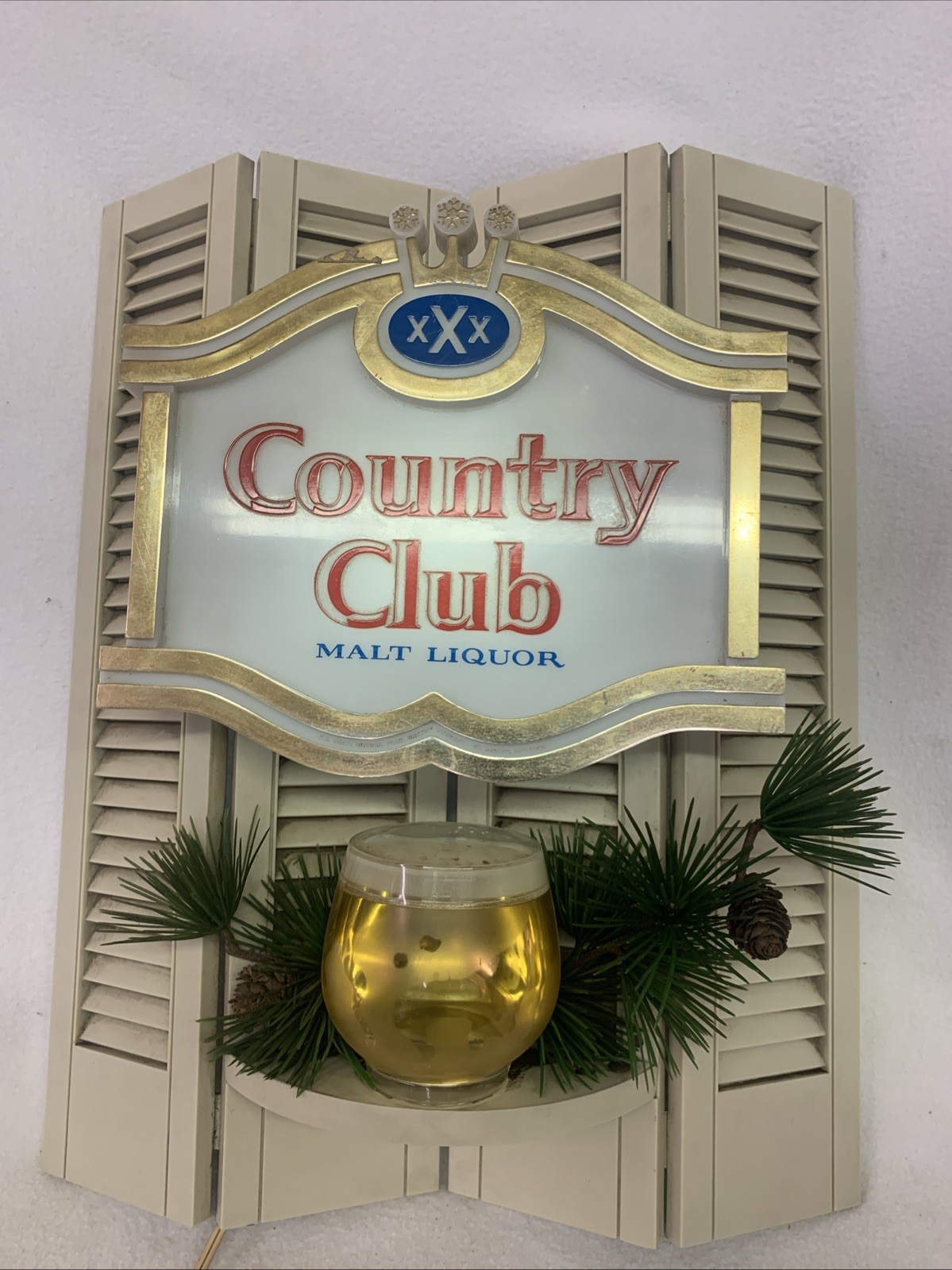 Vintage 1960’s Country Club Malt Liquor Beer Shield & Shutter Lighted Bar Sign