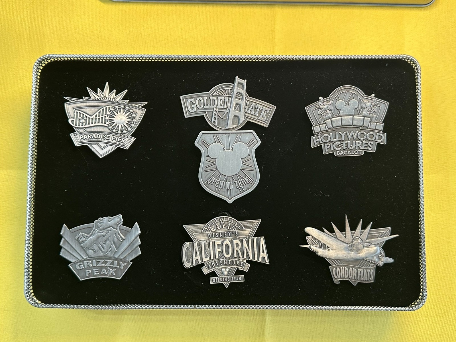 Disney Pin 2001 Disney\'s California Adventure Opening Day 7 Pin Collection CE Disney Pin 2001 Disney\'s California Adventure Opening Day 7 Pin Collection CE