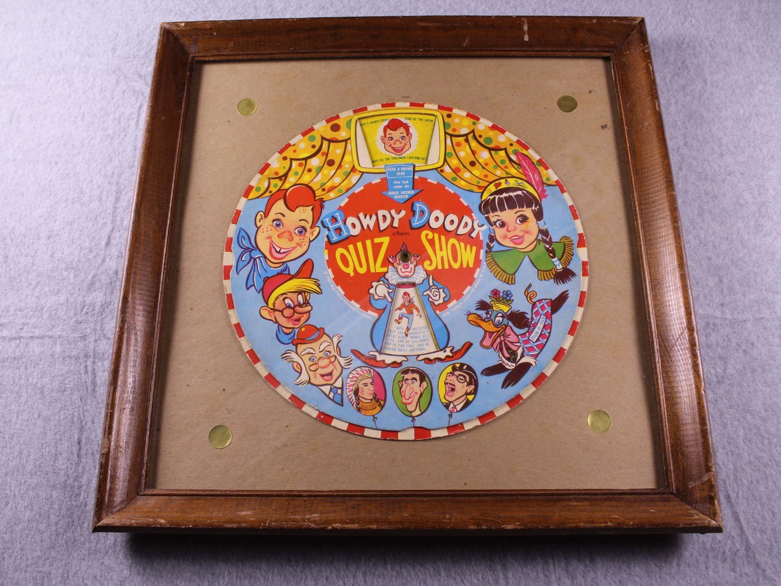 Vintage 1950s Howdy Doody Quiz Show Collectible clock-style game spinner Vintage 1950s Howdy Doody Quiz Show Collectible clock-style game spinner