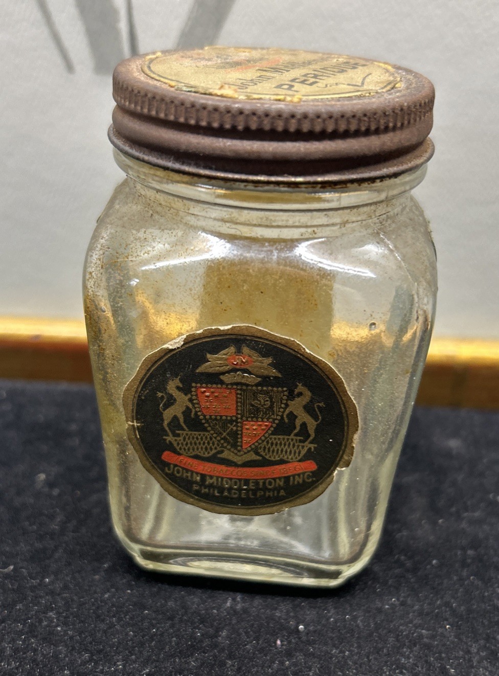 Vtg 1945 John Middleton Perique Blend Tobacco 2 Cent Tax Stamp Rare Glass Jar Vtg 1945 John Middleton Perique Blend Tobacco 2 Cent Tax Stamp Rare Glass Jar