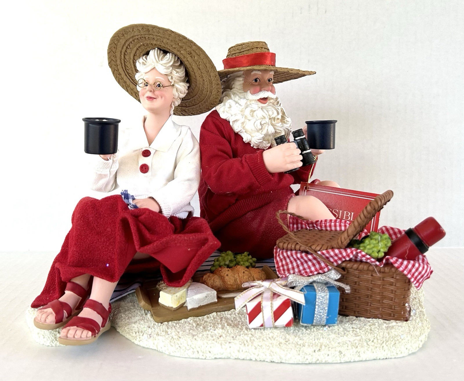 Dept 56 Possible Dreams Clothtique Santa & Mrs Claus Life Is A Picnic #6012189 Dept 56 Possible Dreams Clothtique Santa & Mrs Claus Life Is A Picnic #6012189