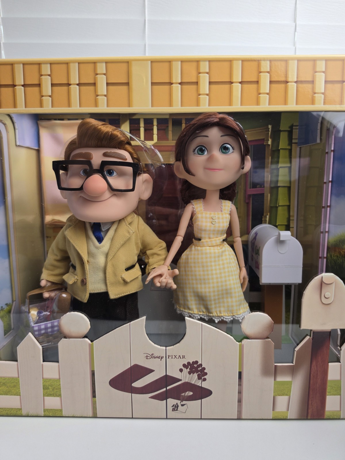 ^Brand New Disney Pixar Carl And Ellie UP Limited Edition Doll Set ^Brand New Disney Pixar Carl And Ellie UP Limited Edition Doll Set