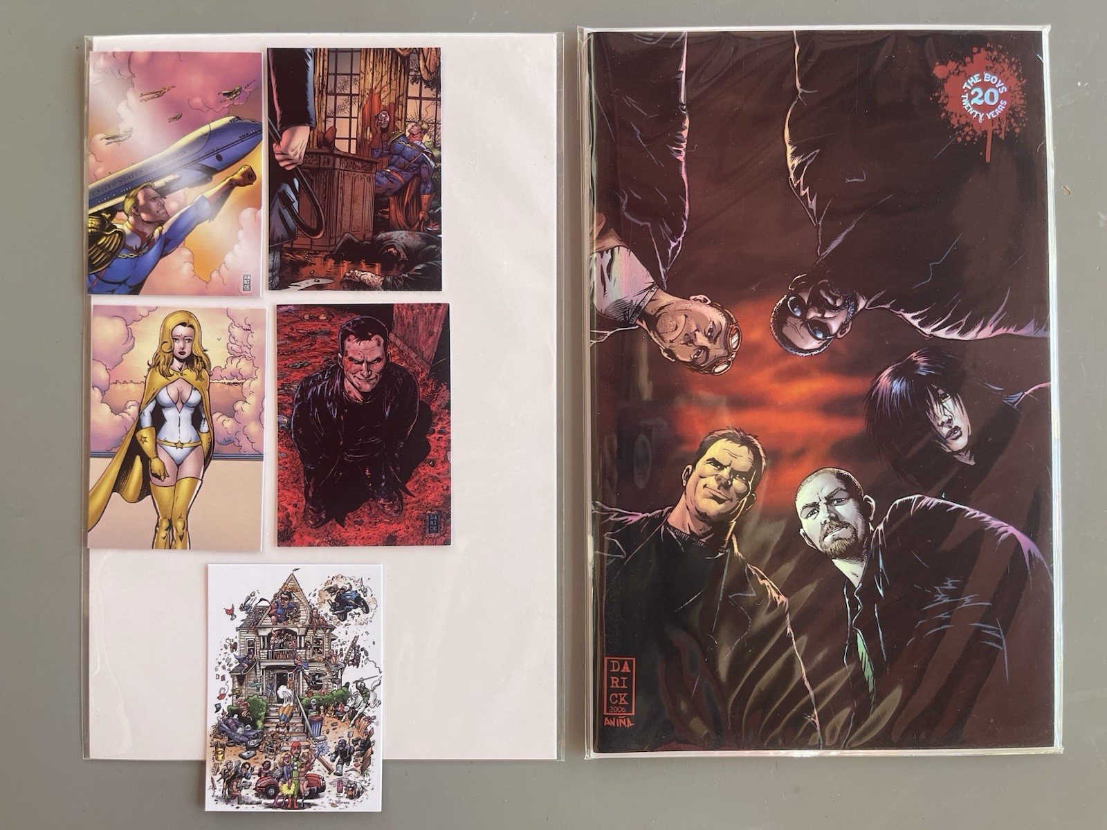 The Boys # 1 Foil Exclusive Virgin Cover Comic + Kickstarter 5 Trading Card Set