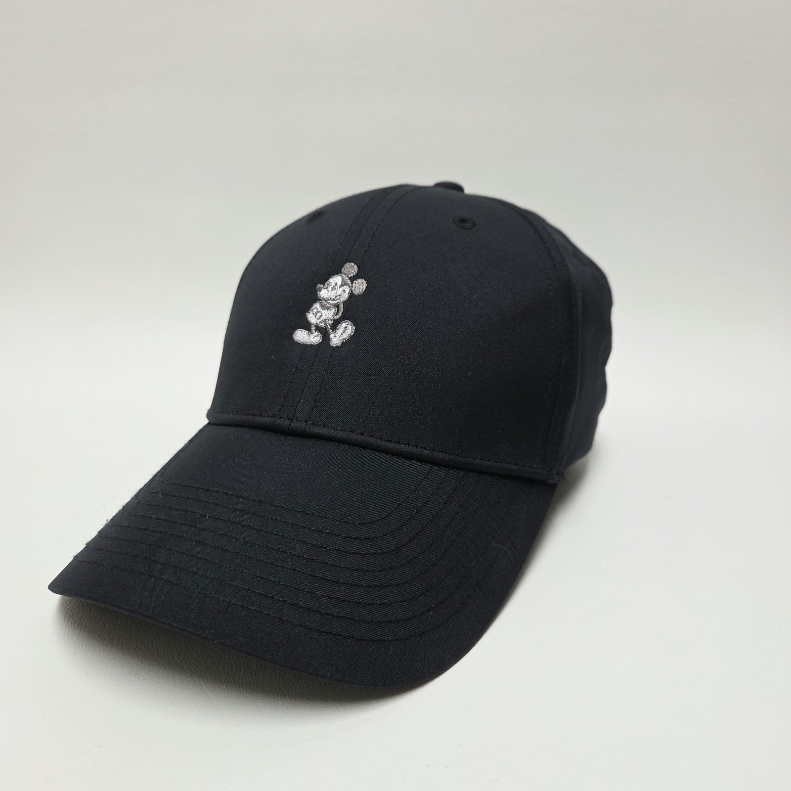 Disney Parks Mickey Mouse Nike Dri-Fit Legacy 91 Adult Adjustable Ball Cap Disney Parks Mickey Mouse Nike Dri-Fit Legacy 91 Adult Adjustable Ball Cap