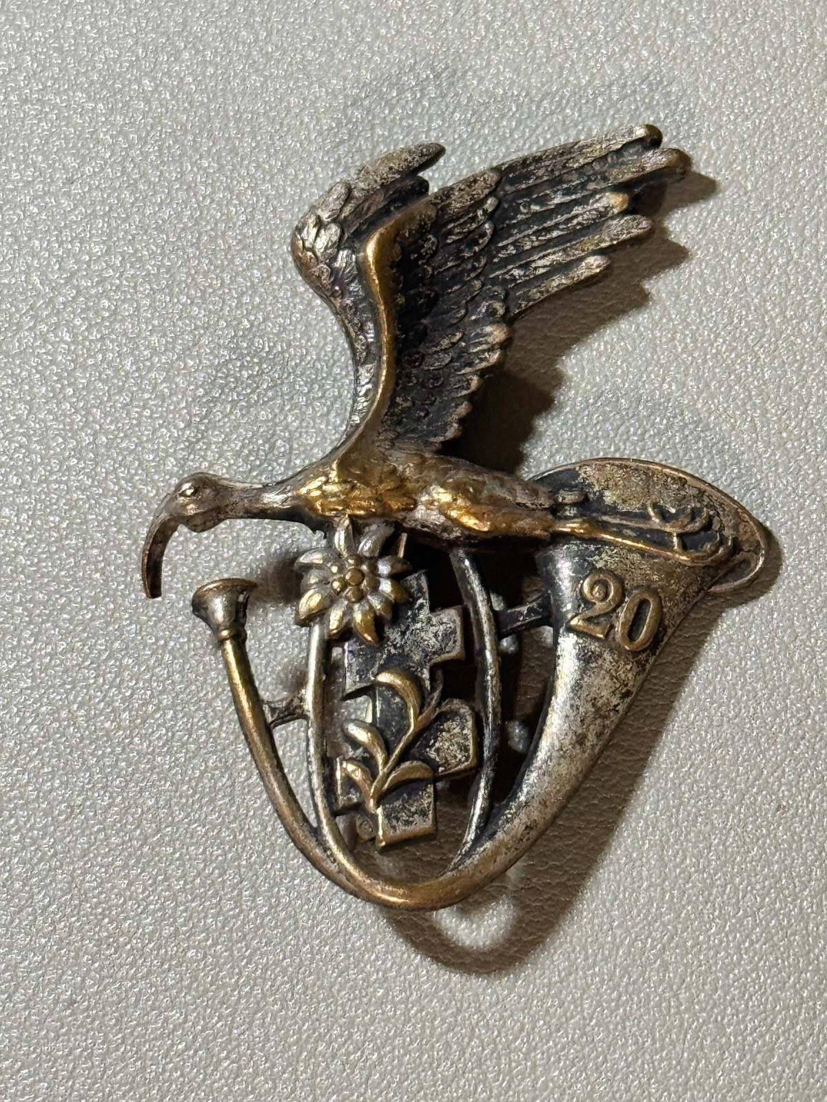🇫🇷 WWII Free French Aviation Services Badge Arthus-Bertrand Paris Déposé