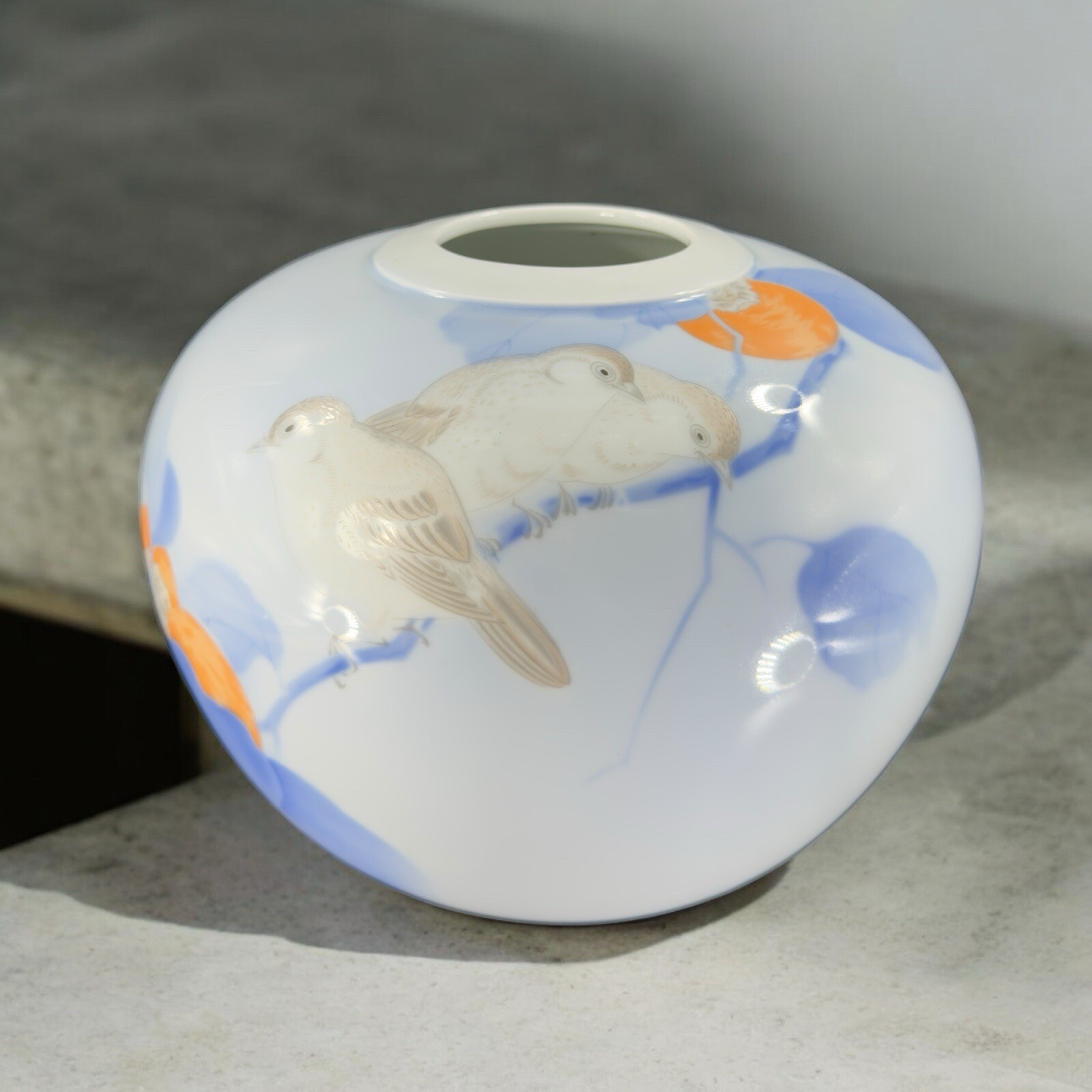 Vintage FUKAGAWA Porcelain Ceramic Painted Round Large Vase With Birds Flowers Vintage FUKAGAWA Porcelain Ceramic Painted Round Large Vase With Birds Flowers