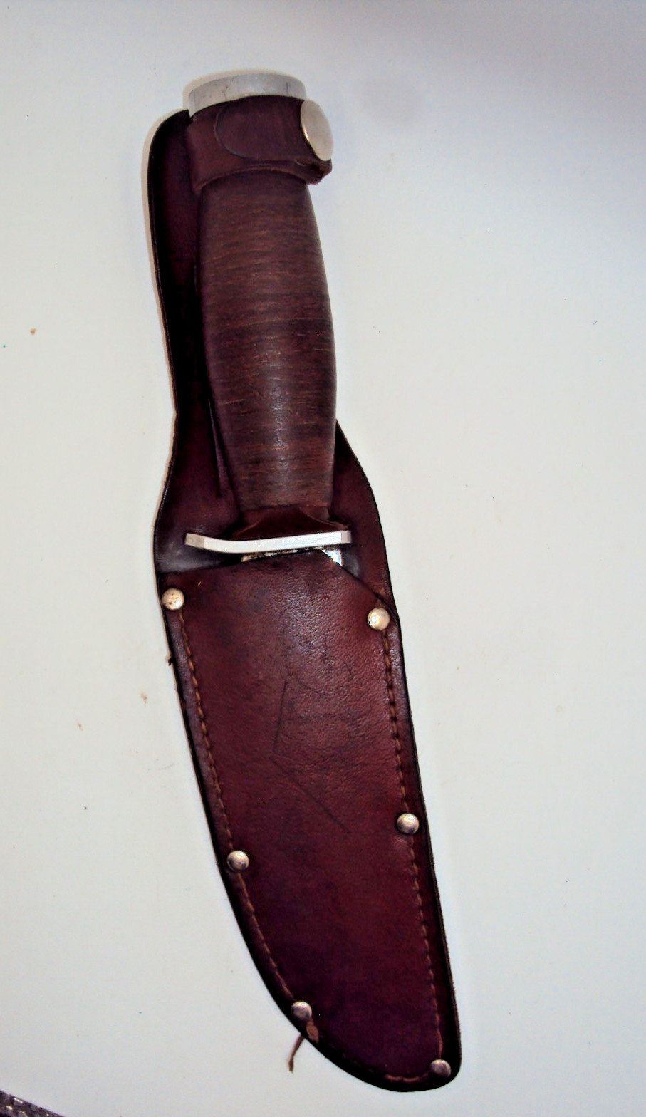 Vintage Sears USA fix blade hunting Knife in sheath made by Schrade Walden Vintage Sears USA fix blade hunting Knife in sheath made by Schrade Walden