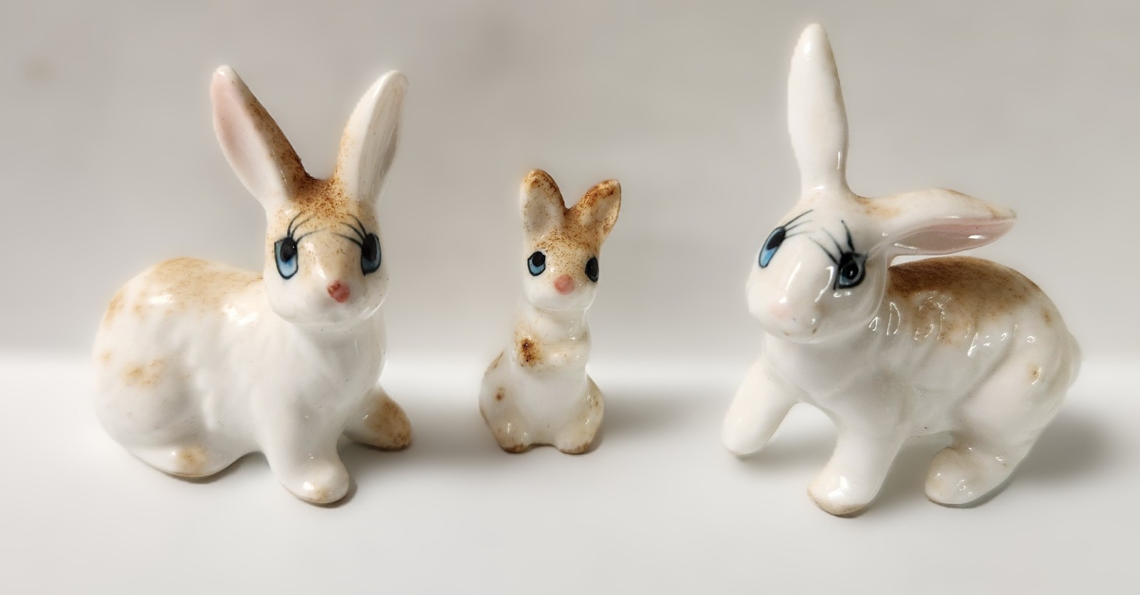 Vintage Hagen-Renaker Ceramic Miniature Bunny Rabbit Figurines Lot of 3 Vintage Hagen-Renaker Ceramic Miniature Bunny Rabbit Figurines Lot of 3
