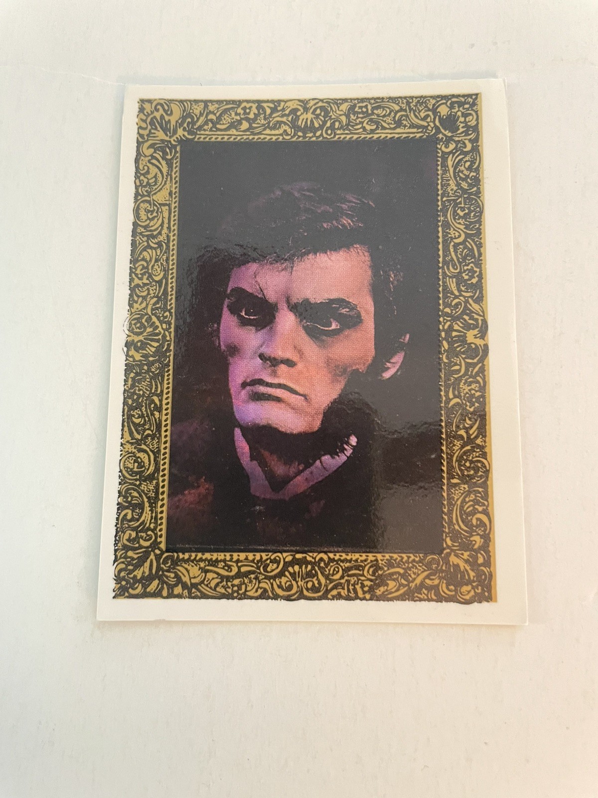 1993 Dark Shadows Autograph Card -DAVID SELBY. 1993 Dark Shadows Autograph Card -DAVID SELBY.