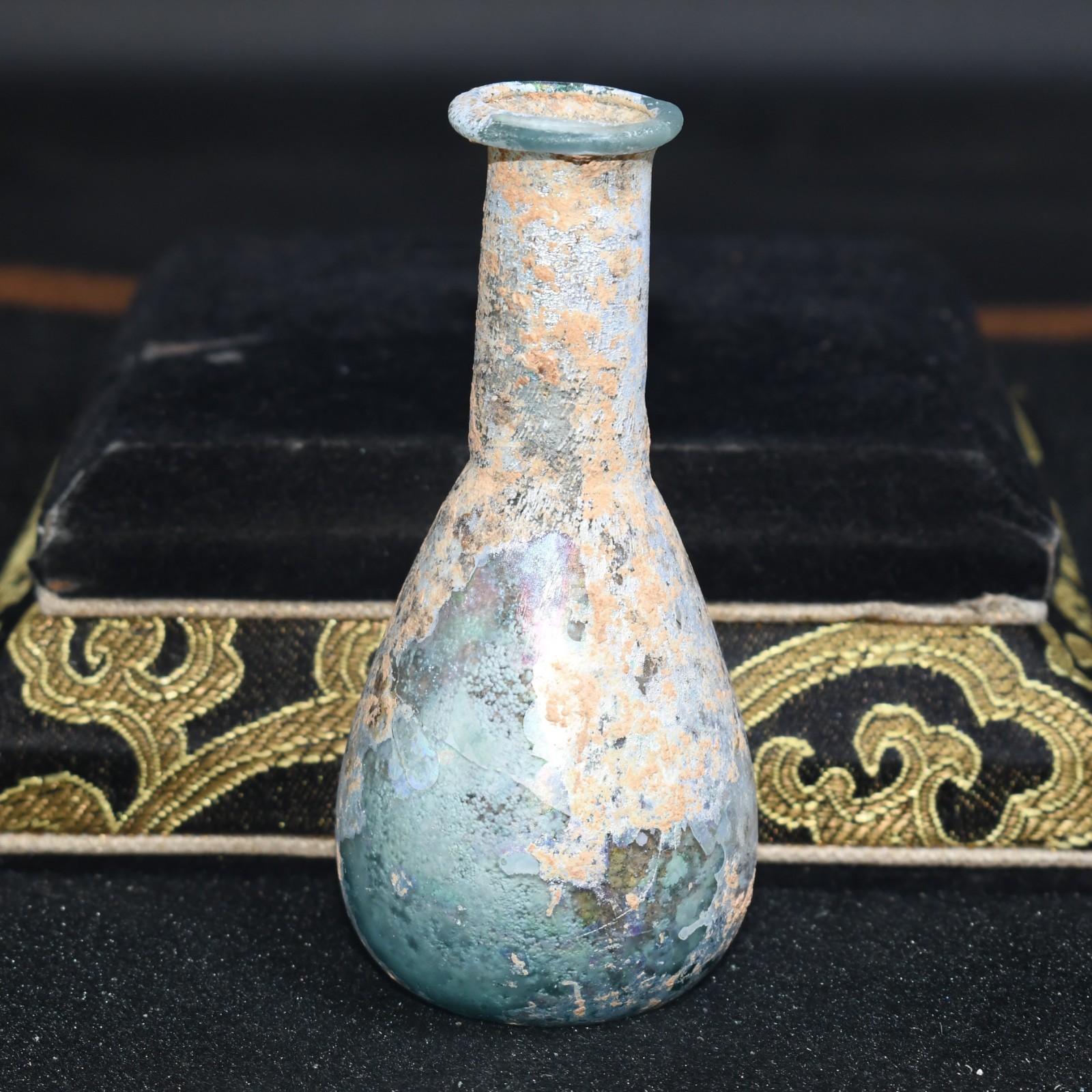 Large Ancient Iridescent Roman Glass Bottle with Patina in Perfect Condition