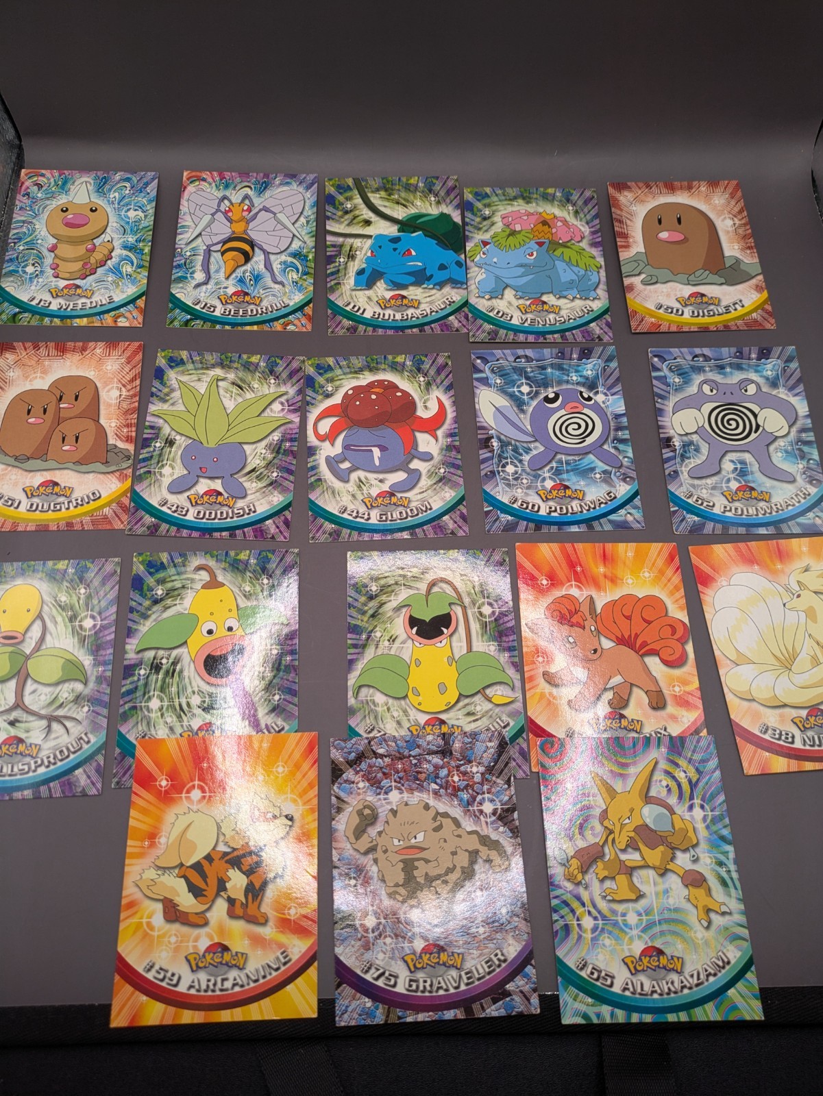 Lot of 18 Topps Pokemon Series 1 Black/Pink Label 1999 Nonfoils Lot of 18 Topps Pokemon Series 1 Black/Pink Label 1999 Nonfoils