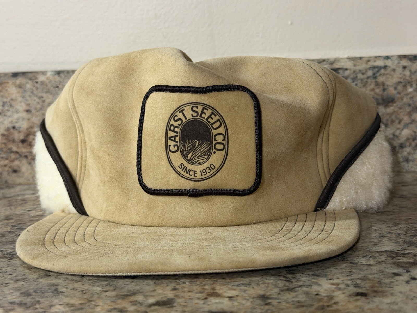 Vintage Garst Seed Company Hat Cap Ear Flap Patch Winter Lined Neck Farming Vintage Garst Seed Company Hat Cap Ear Flap Patch Winter Lined Neck Farming