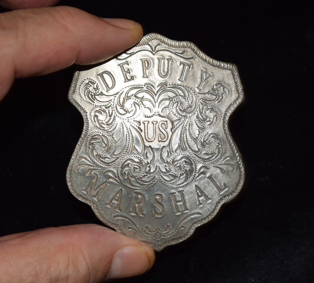 🧐👉Beautiful 19th century obsolete DEPUTY US MARSHAL BADGE ornate lettering