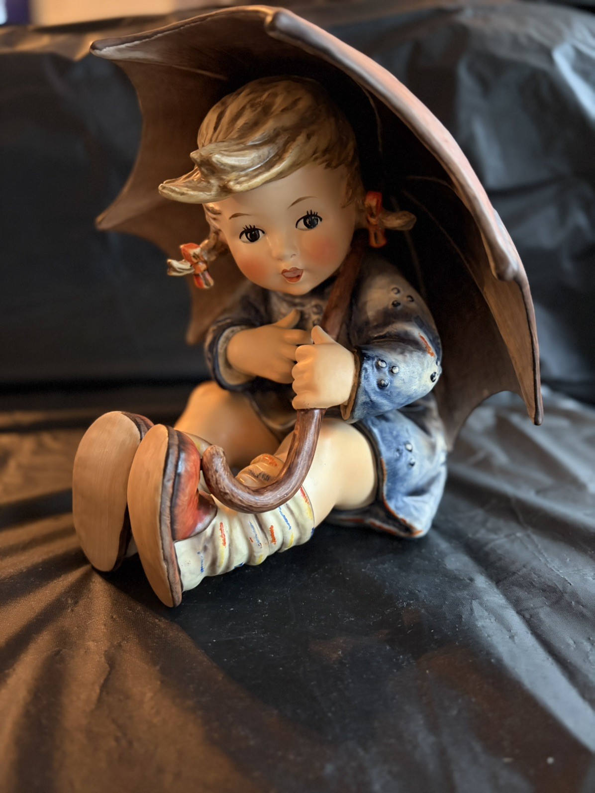 Rare LARGER Hummel Umbrella Girl 152/II B TMK5 7 3/4 Rare LARGER Hummel Umbrella Girl 152/II B TMK5 7 3/4