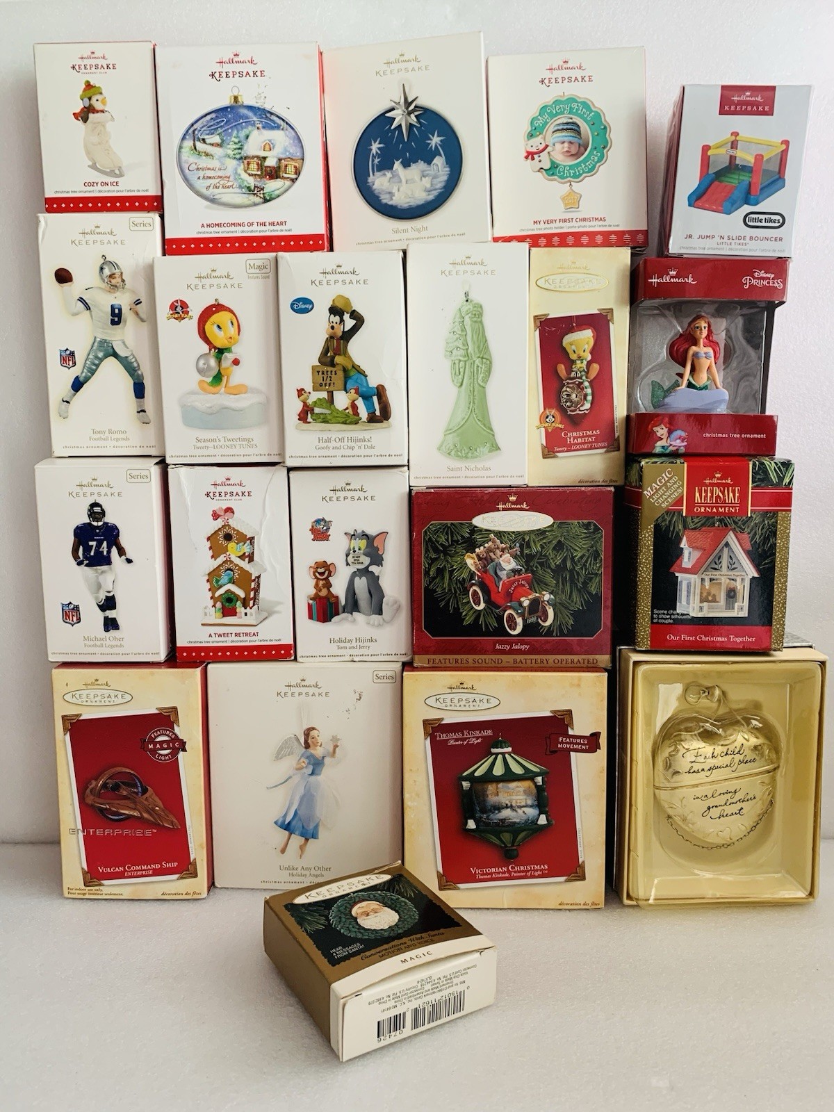 21 Hallmark Keepsake Christmas Ornaments Lot 21 Hallmark Keepsake Christmas Ornaments Lot