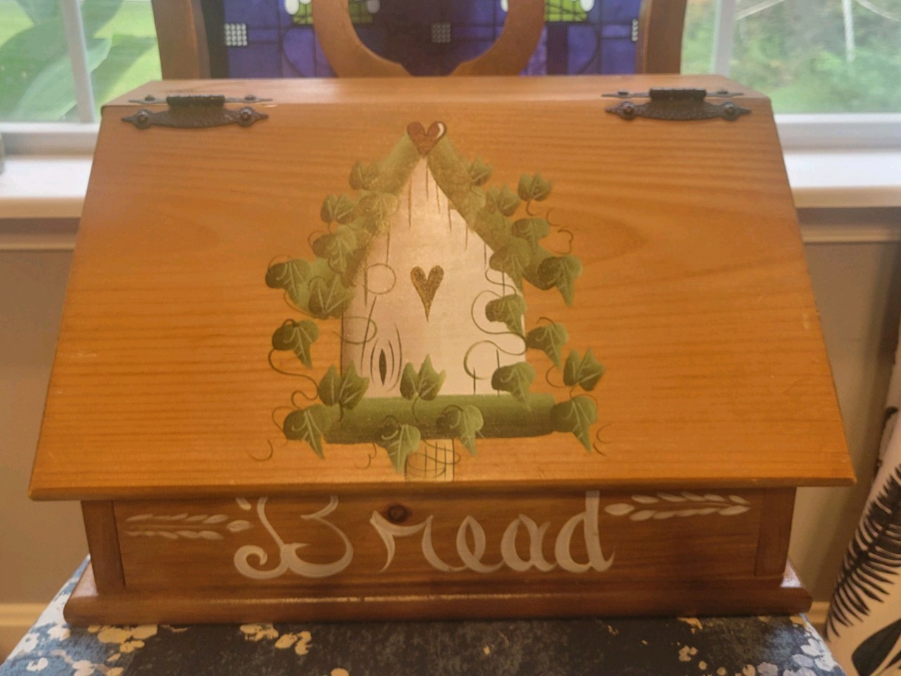 Vintage Breadbox Folk art wooden with painted Birdhouse wrapped in Ivy Vintage Breadbox Folk art wooden with painted Birdhouse wrapped in Ivy