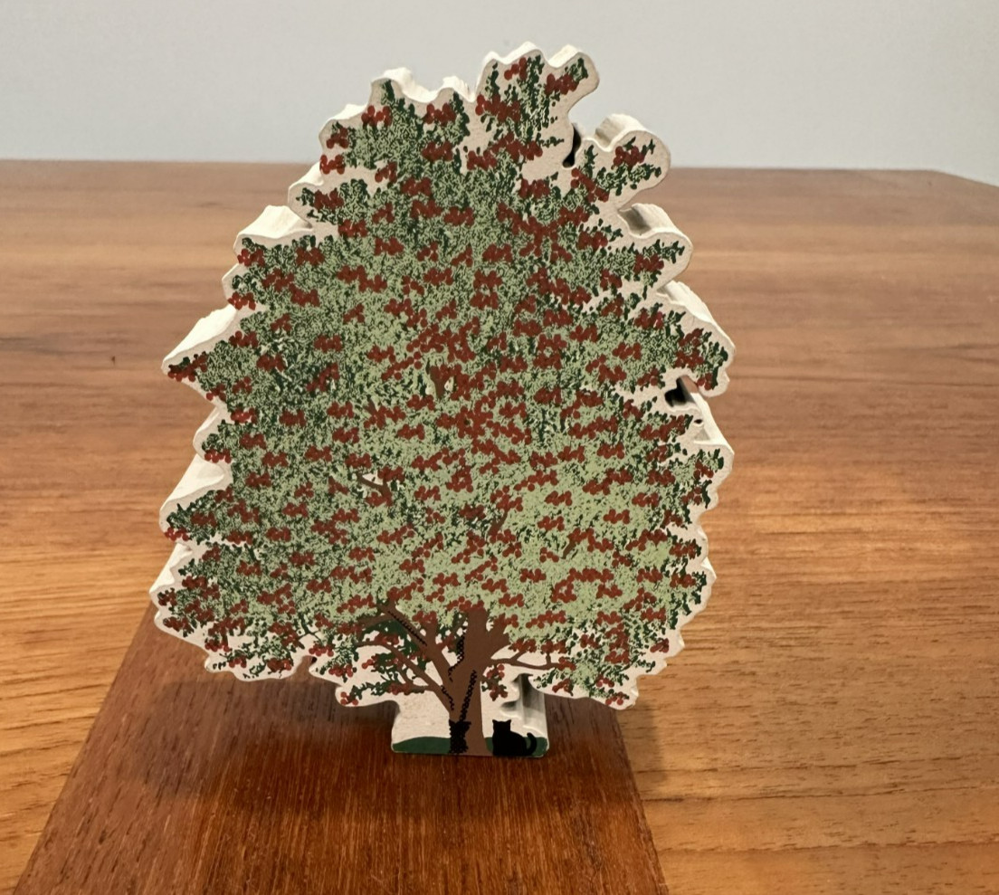 Retired Vintage 1998 Cat’s Meow Village - HAWTHORNE TREE Accessory #300 Retired Vintage 1998 Cat’s Meow Village - HAWTHORNE TREE Accessory #300