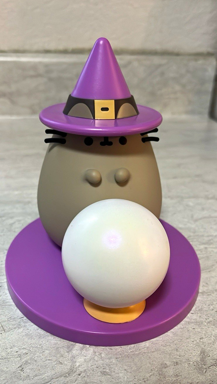 Pusheen Witch Figurine with crystal ball 6x5 inch Pusheen Witch Figurine with crystal ball 6x5 inch