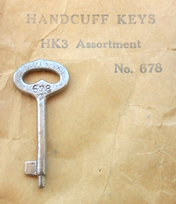 RARE Vintage Handcuffs Key #678 RARE Vintage Handcuffs Key #678
