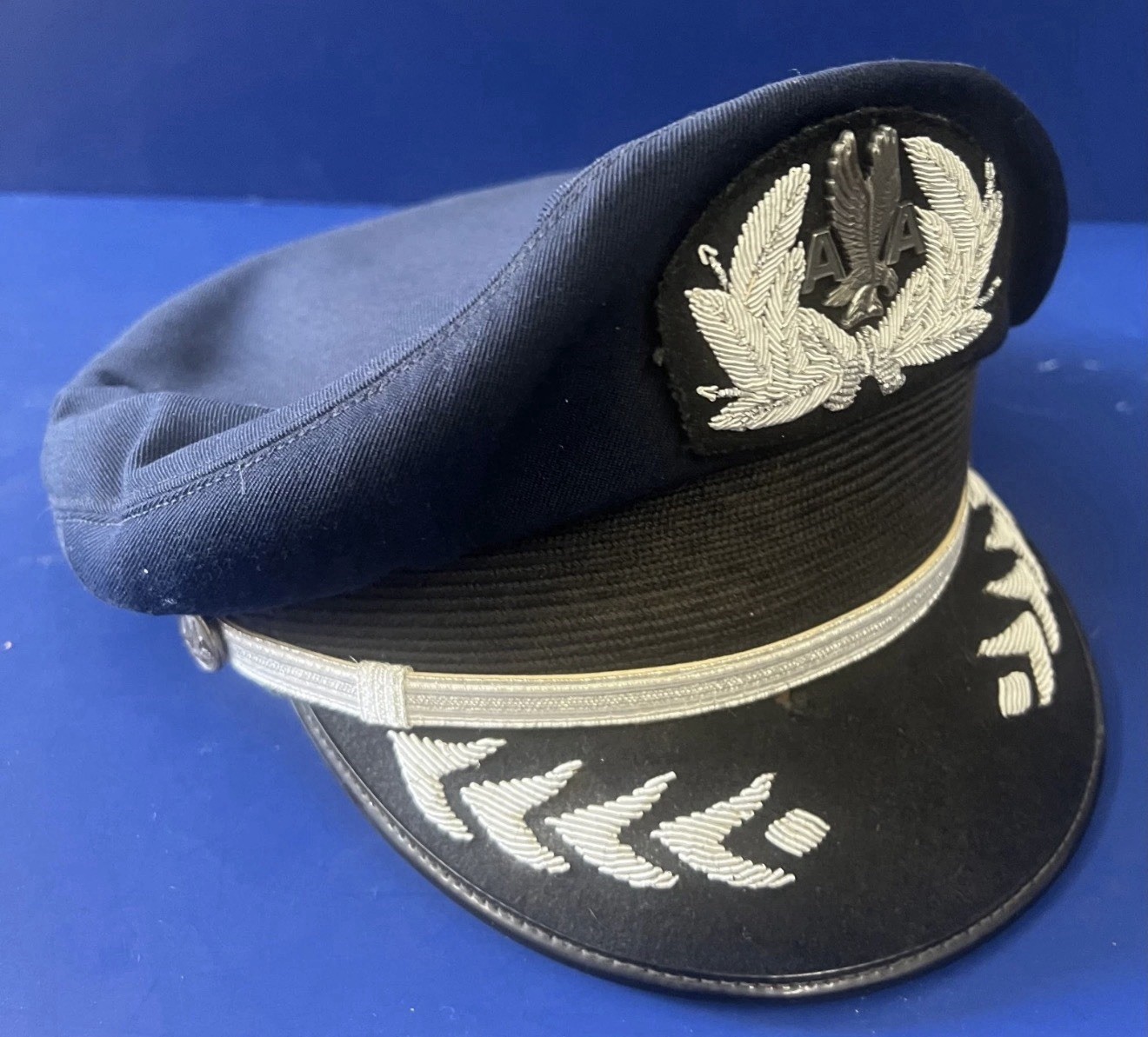 AMERICAN AIRLINES CAPTAINS’S CAP WITH CAP BADGE All Size Available AMERICAN AIRLINES CAPTAINS’S CAP WITH CAP BADGE All Size Available