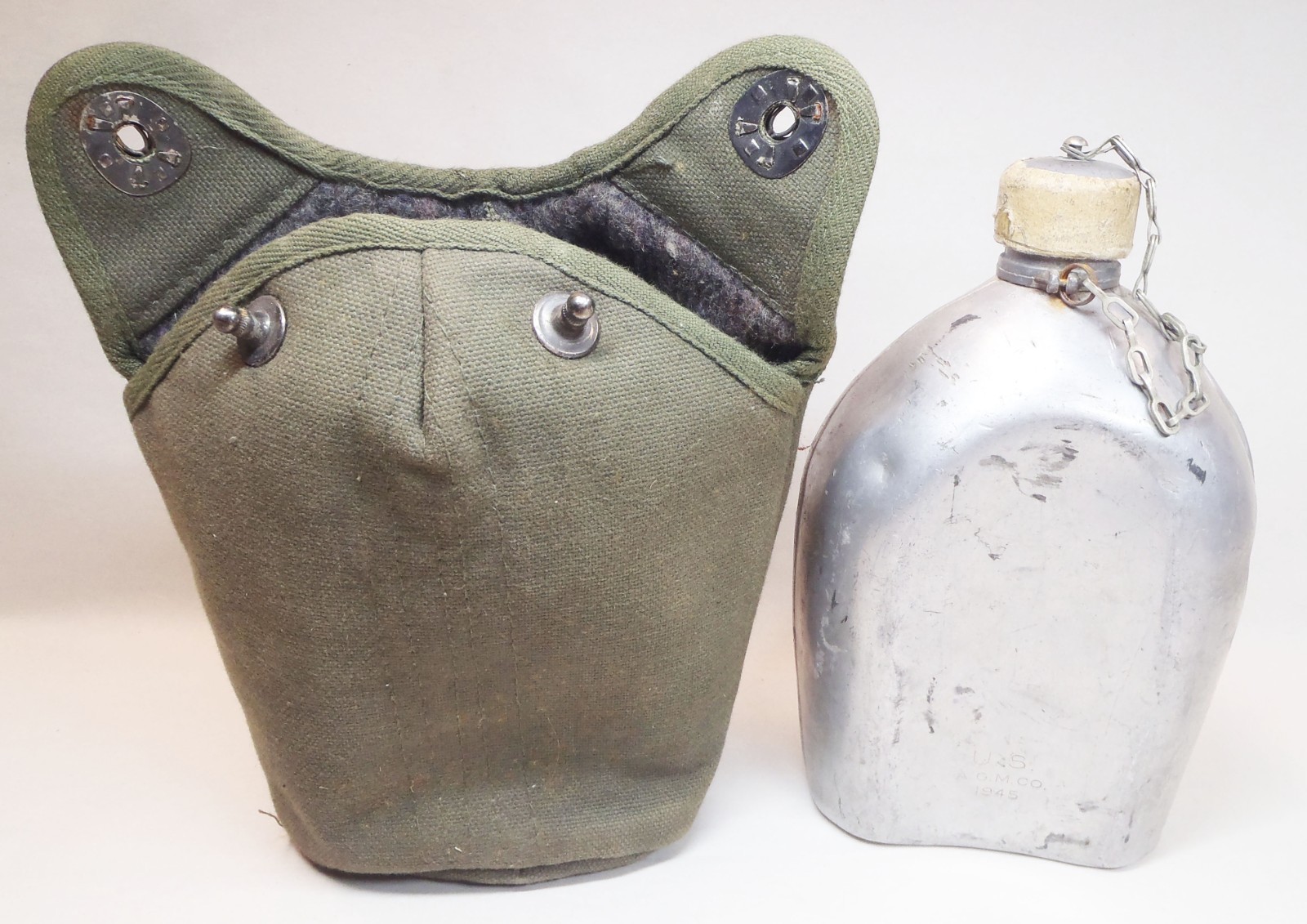 Original 1945-Dated WWII US Army Marines AGMCO Metal Top Aluminum Canteen, Cover Original 1945-Dated WWII US Army Marines AGMCO Metal Top Aluminum Canteen, Cover