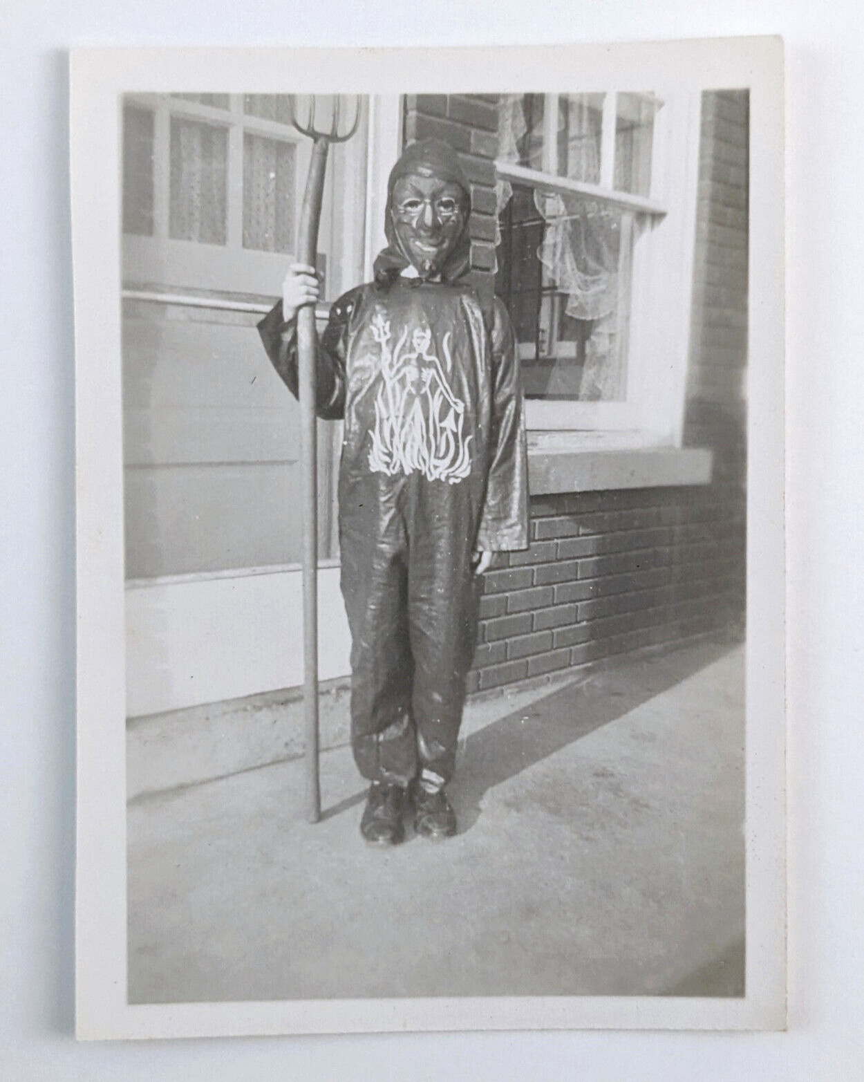 Antique Halloween Photo Kids Dressed up in Creepy DEVIL Costumes 1930s 40s  #4