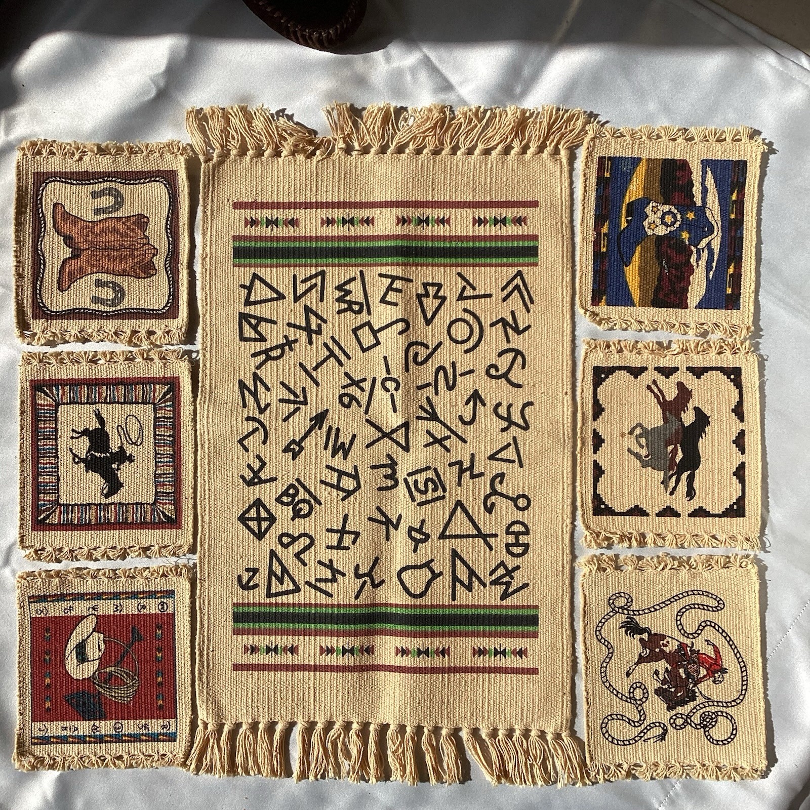 El Paso Saddle Blanket Co, Vintage Western Cowboy (6) Coasters And (1) Placemat. El Paso Saddle Blanket Co, Vintage Western Cowboy (6) Coasters And (1) Placemat.