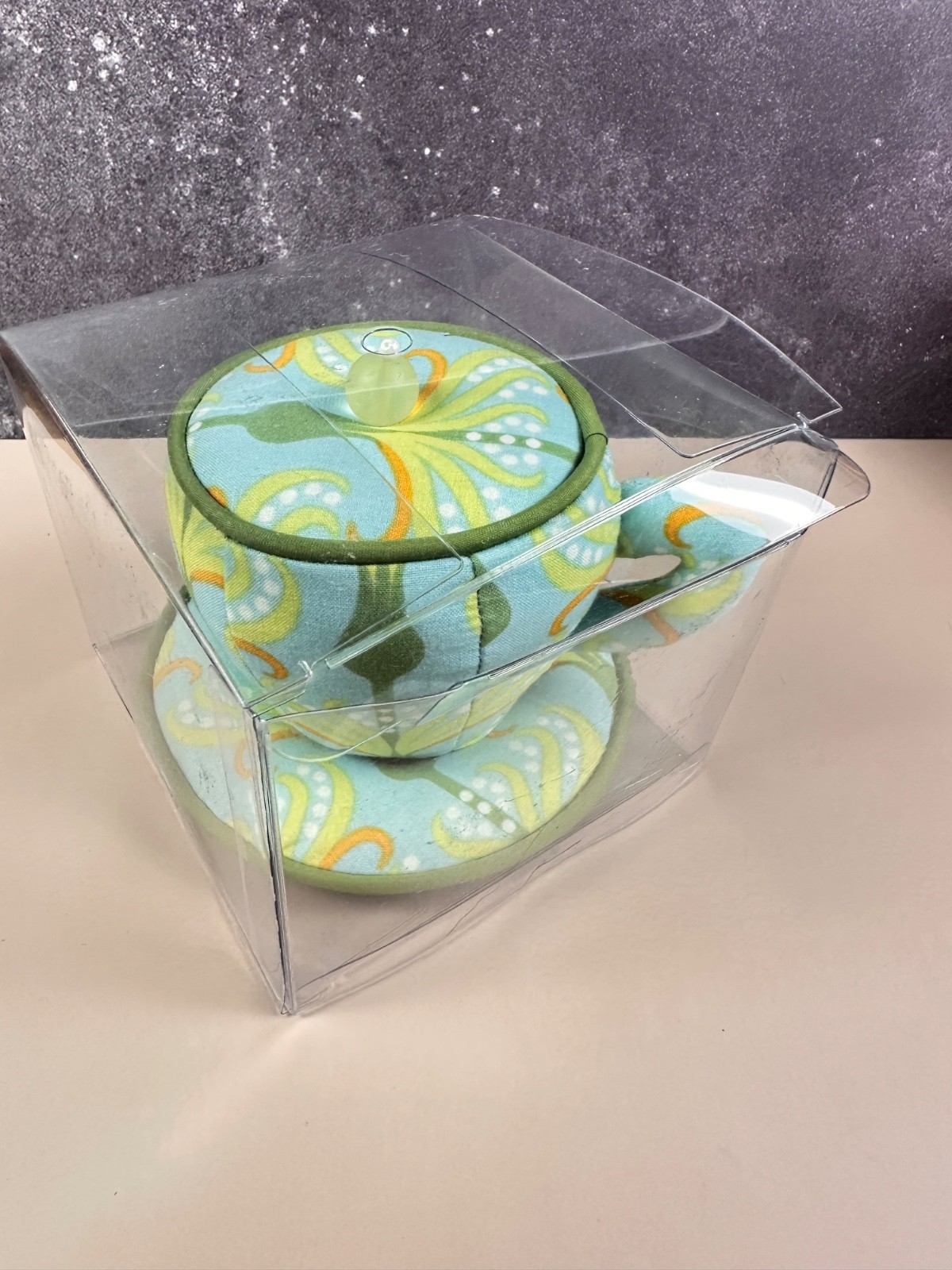 DRITZ COLLECTIBLE CUSHIONS teacup hat pin cushion