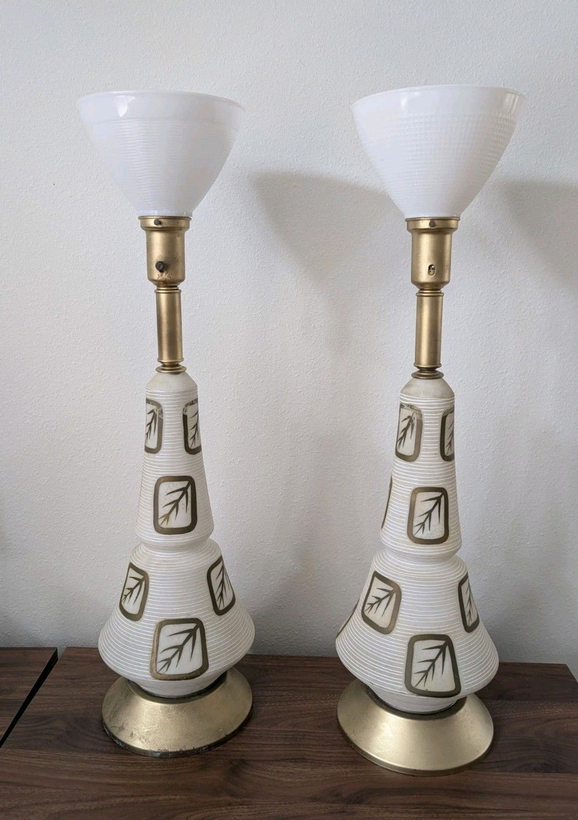 Quartite Creative Company Vintage Mid Century Table Lamps 32\ Quartite Creative Company Vintage Mid Century Table Lamps 32\