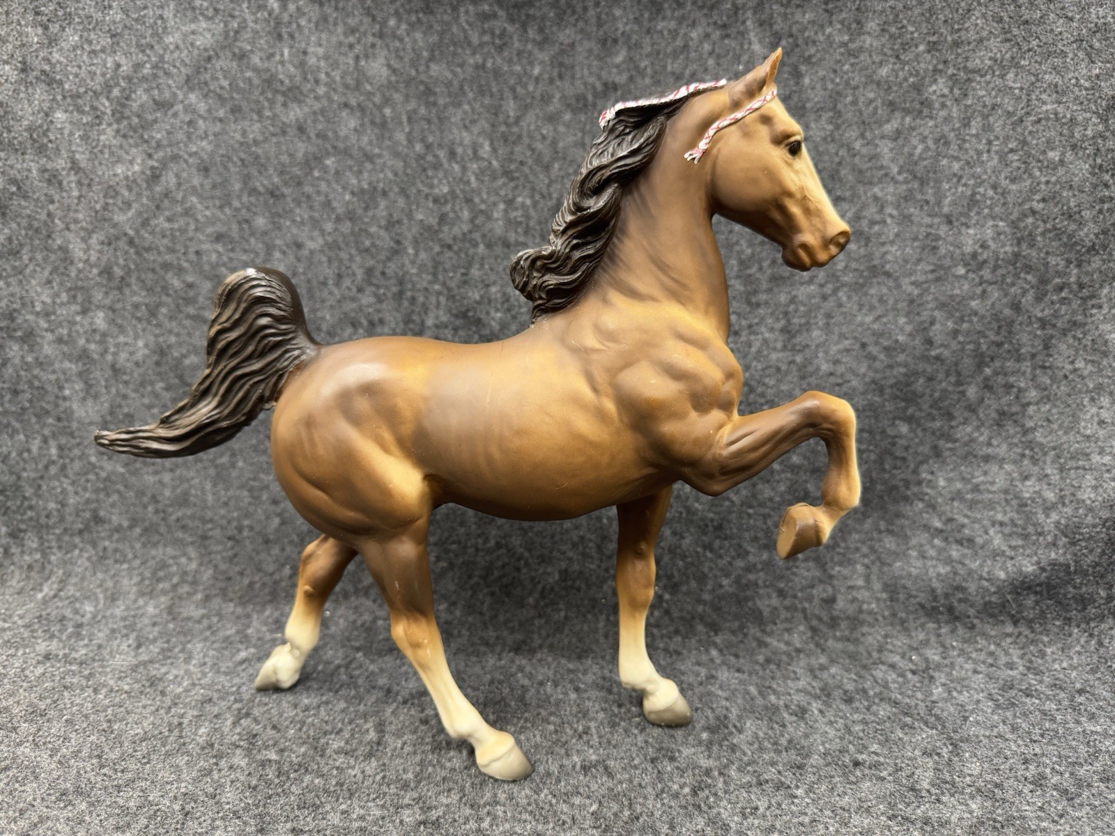 Vintage BREYER Horse 5 Five Gaiter #52 Commander Bald Face, Red Braid Ribbon Vintage BREYER Horse 5 Five Gaiter #52 Commander Bald Face, Red Braid Ribbon
