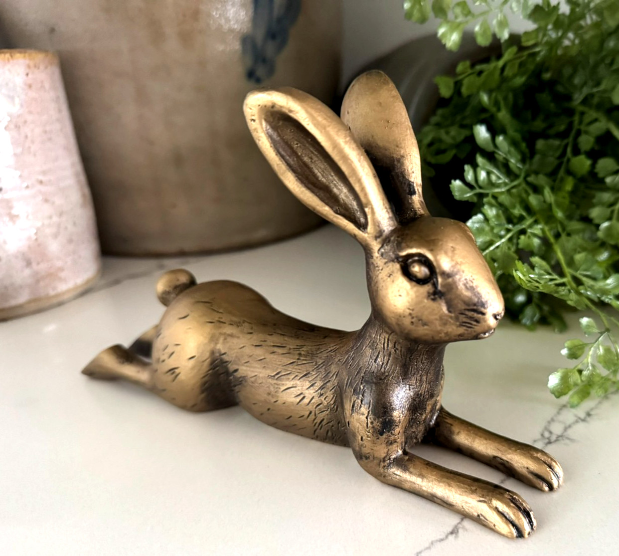 ONE Antique-Gold Bunny Rabbit Hare Figurine Bookend Office Shelf Accent Decor ONE Antique-Gold Bunny Rabbit Hare Figurine Bookend Office Shelf Accent Decor