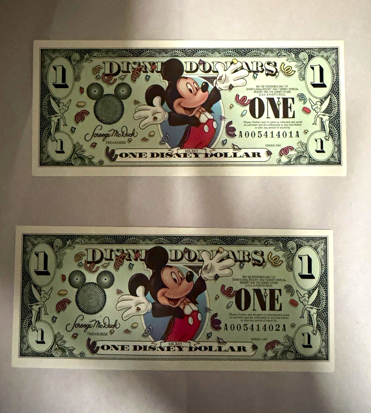 2000 Series Disney Dollars $1 Uncirculated Consecutive Lot of 2 Series A 2000 Series Disney Dollars $1 Uncirculated Consecutive Lot of 2 Series A