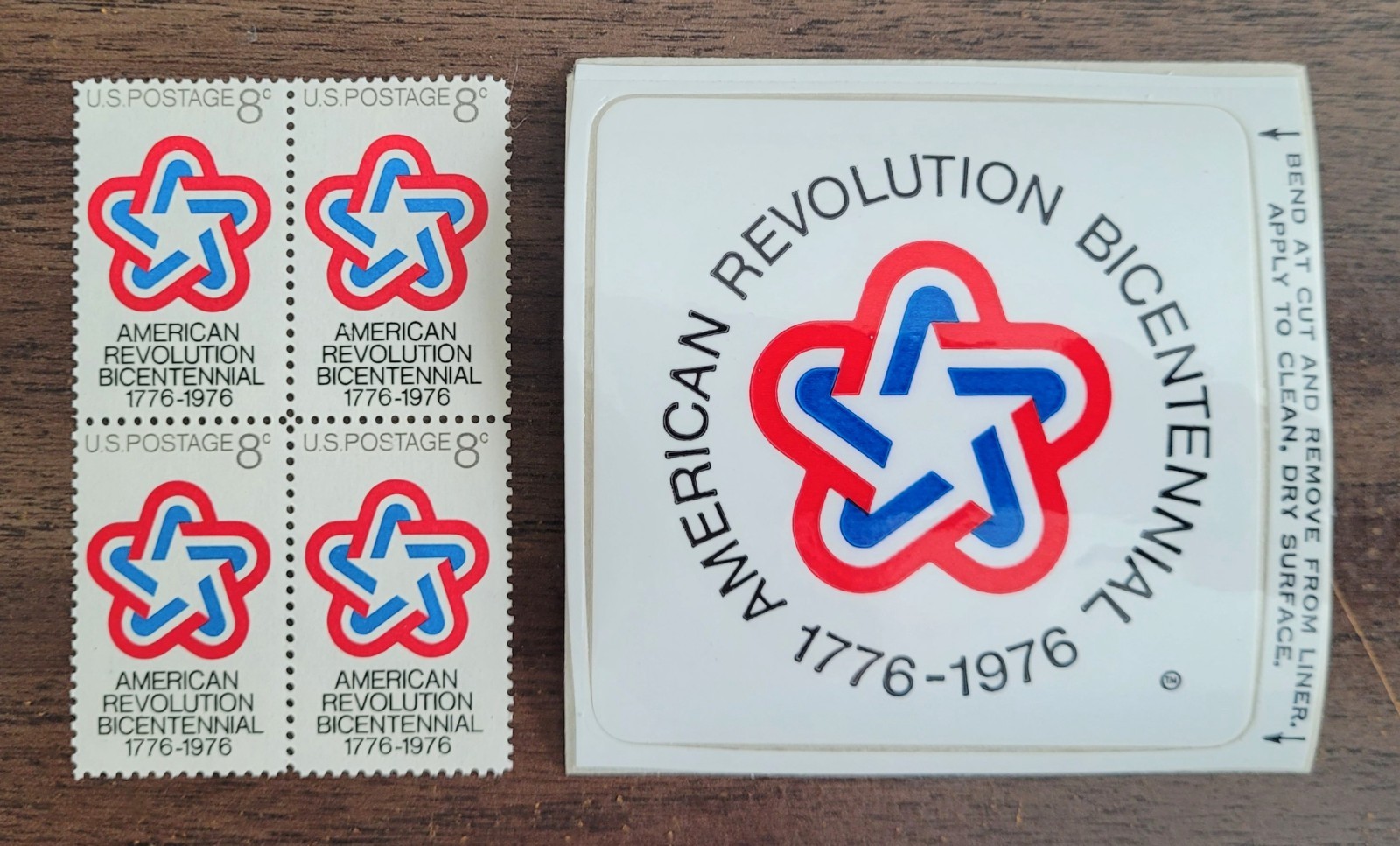 VINTAGE AMERICAN REVOLUTION BICENTENNIAL 1776-1976 - POSTAGE STAMPS & 3 VINTAGE AMERICAN REVOLUTION BICENTENNIAL 1776-1976 - POSTAGE STAMPS & 3