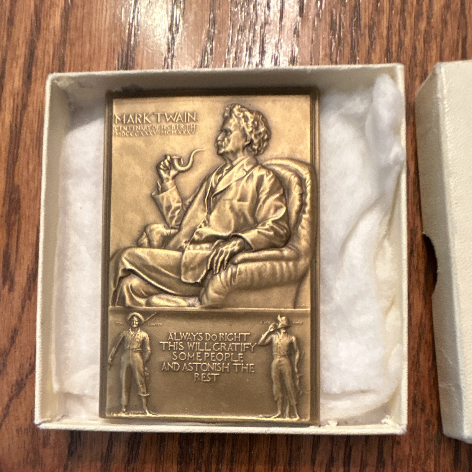 1935 Medallic Arts Co. Mark Twain Century Of His Birth Bronze Plaque / Orig. Box 1935 Medallic Arts Co. Mark Twain Century Of His Birth Bronze Plaque / Orig. Box