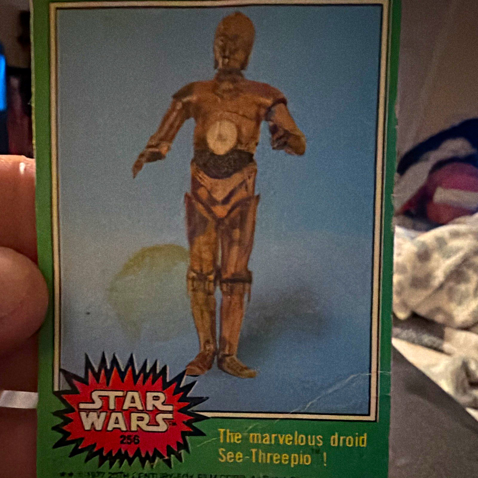 Topps 1977 Star Wars Series 1 Base Set #256 C-3PO \ Topps 1977 Star Wars Series 1 Base Set #256 C-3PO \