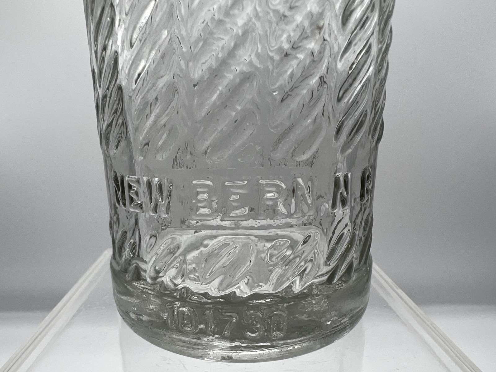 Scarce New Bern NC Nehi Art Deco Soda Bottle 9 oz - Circa 1930 Scarce New Bern NC Nehi Art Deco Soda Bottle 9 oz - Circa 1930