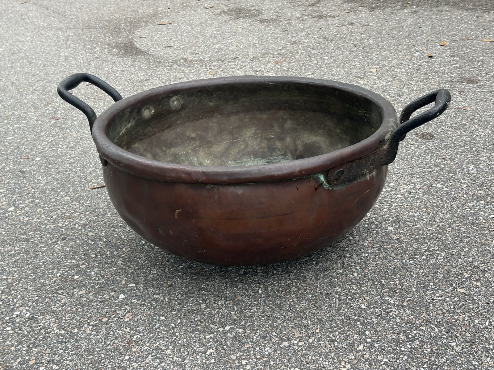 Large Antique Copper Bowl Candy Kettle Pot With Cast Iron Handles