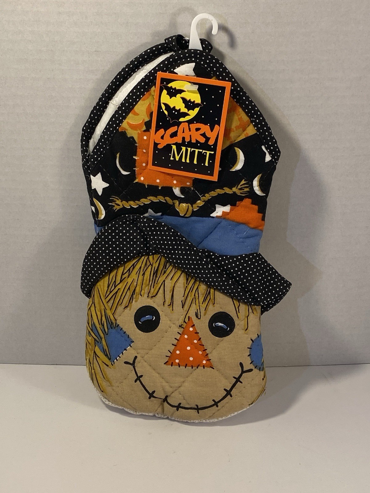 Vtg 80s Quilted Scarecrow Oven mitt. Halloween fall Nos Unused with tags Vtg 80s Quilted Scarecrow Oven mitt. Halloween fall Nos Unused with tags