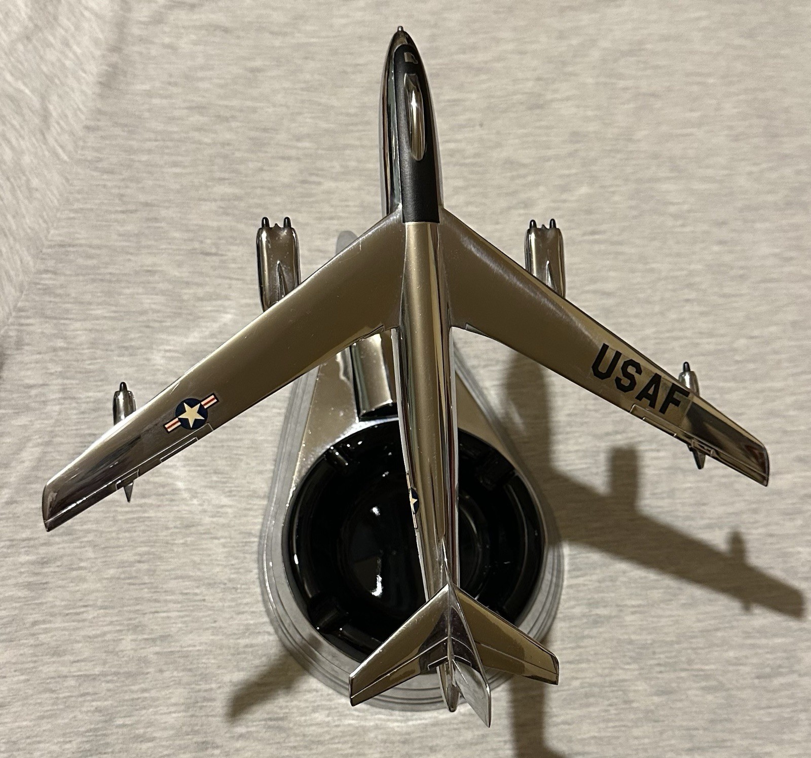 Vintage Boeing B-47 Stratojet Airplane Glass Ashtray Desk Model Vintage Boeing B-47 Stratojet Airplane Glass Ashtray Desk Model