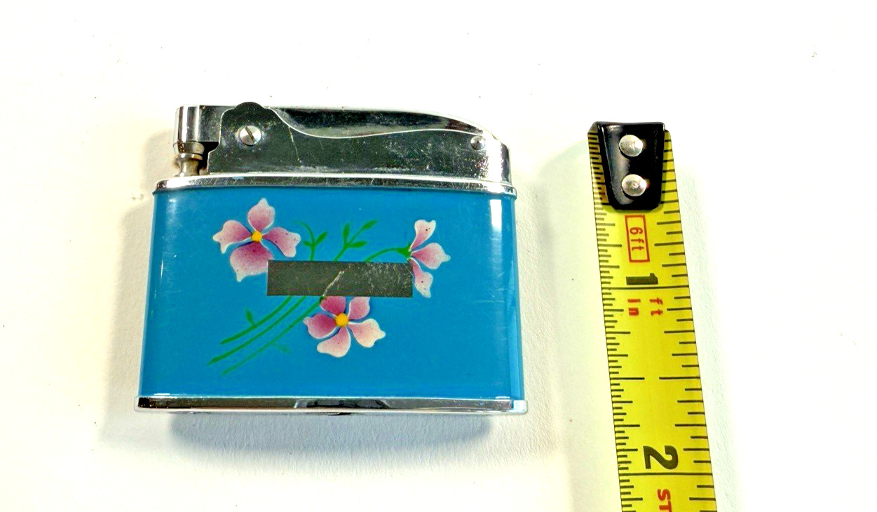 Vintage 1970s Silver Cigarette Lighter Made In Japan (Blue) Vintage 1970s Silver Cigarette Lighter Made In Japan (Blue)