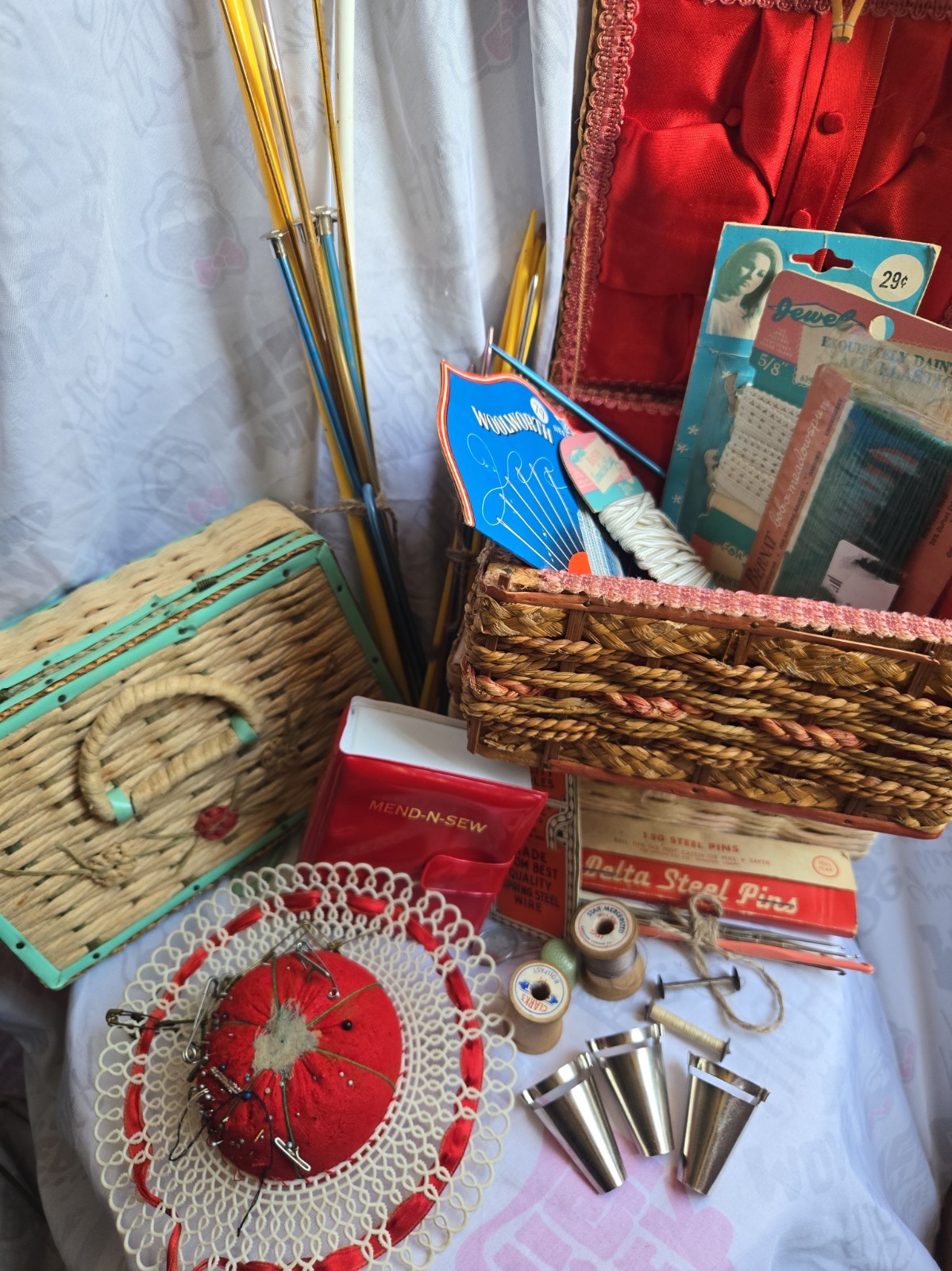 Vtg 1960s Sewing Lot Baskets Needles Krochet Hooks Tomato Pin Cushion Mend N Sew Vtg 1960s Sewing Lot Baskets Needles Krochet Hooks Tomato Pin Cushion Mend N Sew