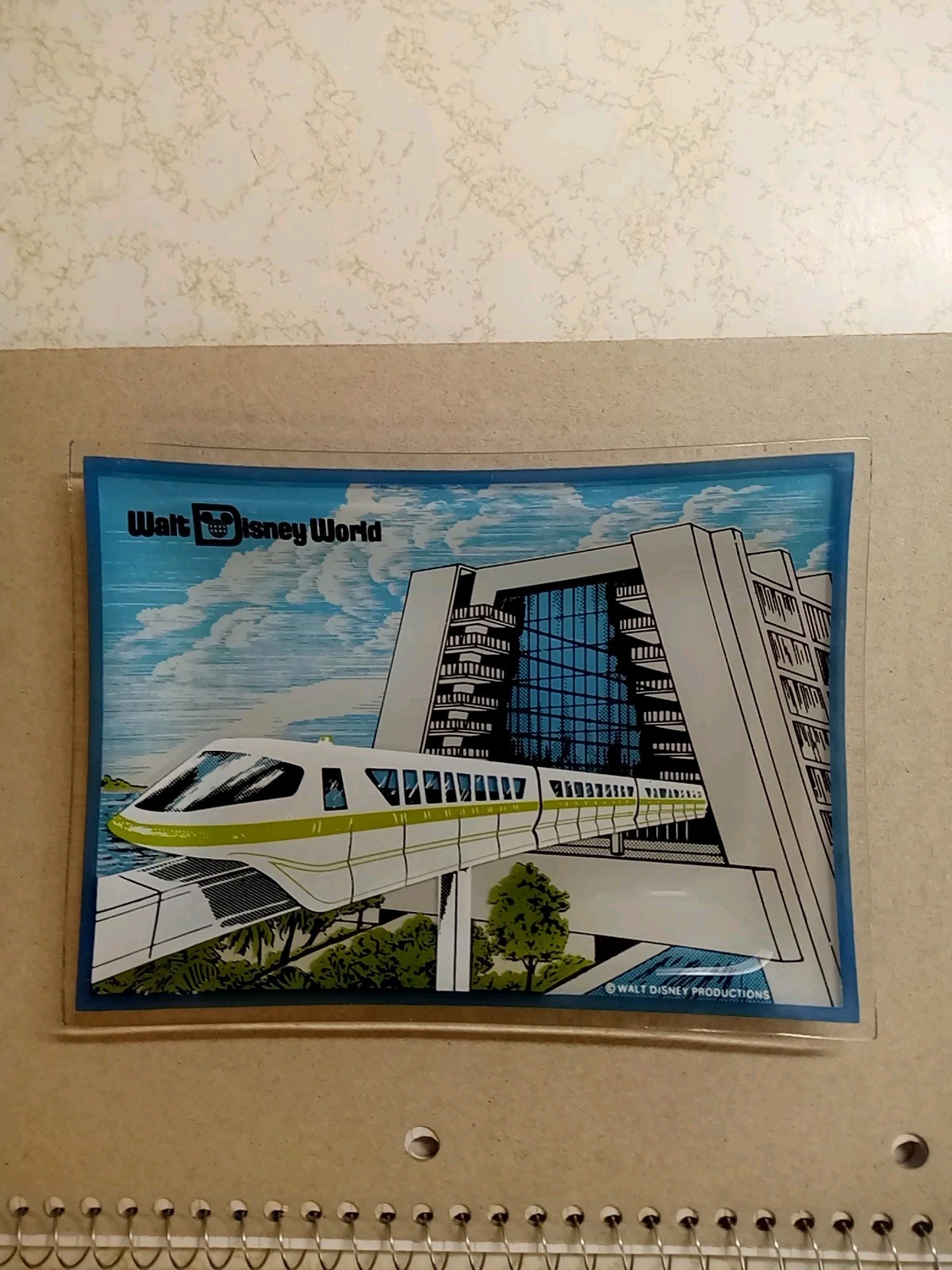Vtg 1975 Walt Disney World glass trinket tray, good cond. Vtg 1975 Walt Disney World glass trinket tray, good cond.