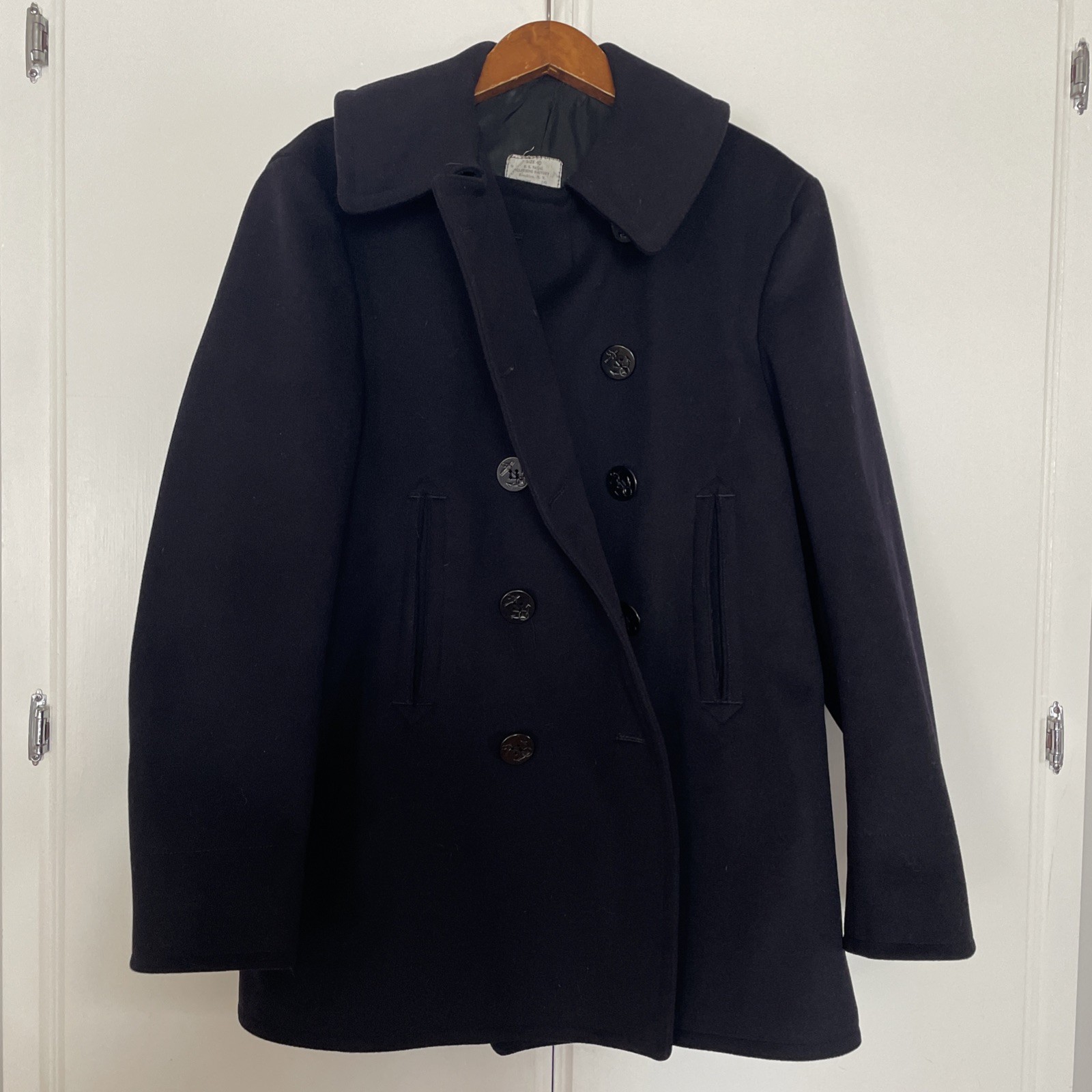 Deadstock WWII U.S. Navy Blue 100% Kersey Wool Pembroke Peacoat size 40 - mint Deadstock WWII U.S. Navy Blue 100% Kersey Wool Pembroke Peacoat size 40 - mint