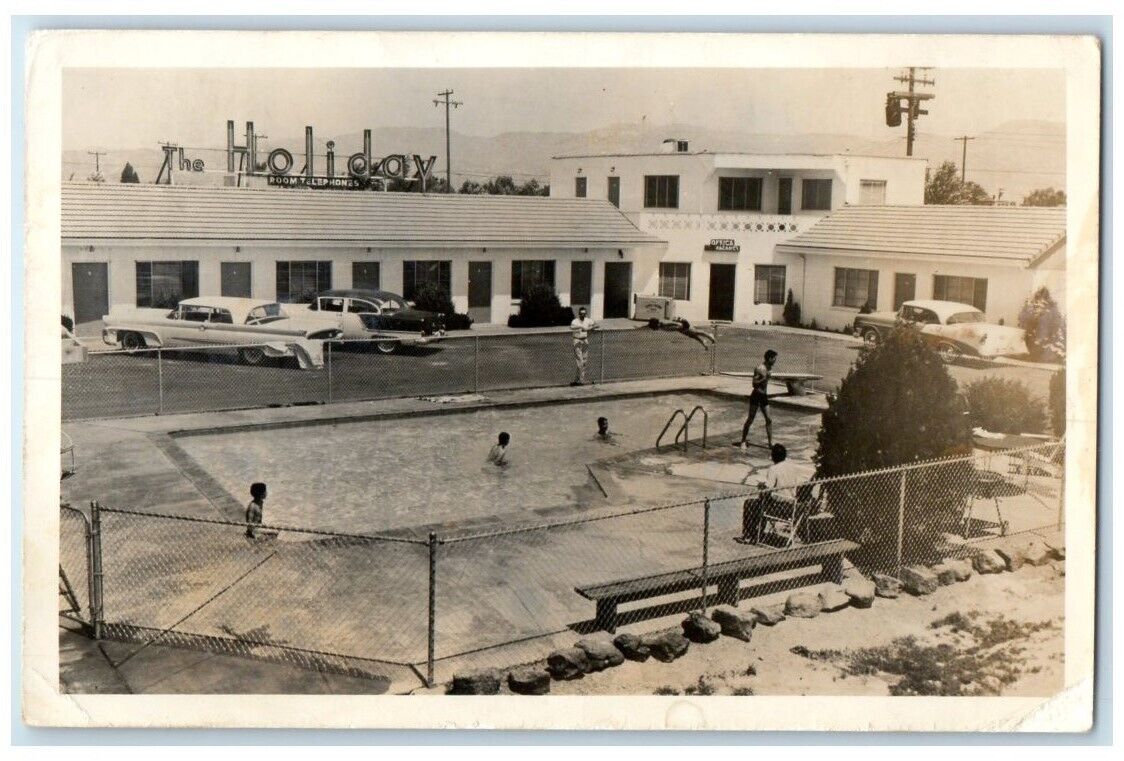 1959 MacGregor's Holiday Motel Swimming Pool View Boise ID RPPC Photo Postcard