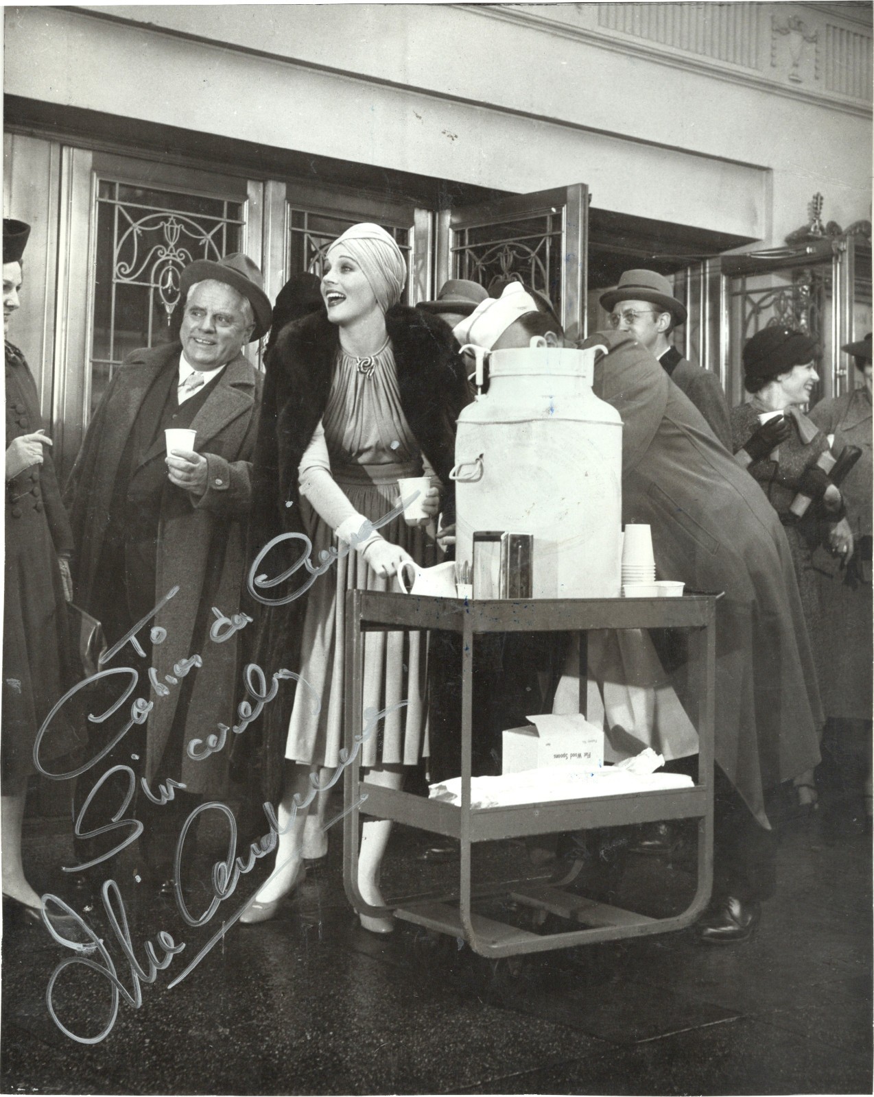 BRITISH ACTRESS & SINGER JULIE ANDREWS IN BRITISH ACTRESS & SINGER JULIE ANDREWS IN