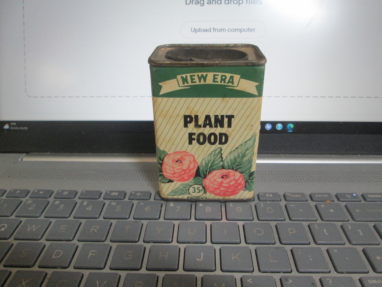 Vintage New Era Plant Food Container & Tin Vintage New Era Plant Food Container & Tin